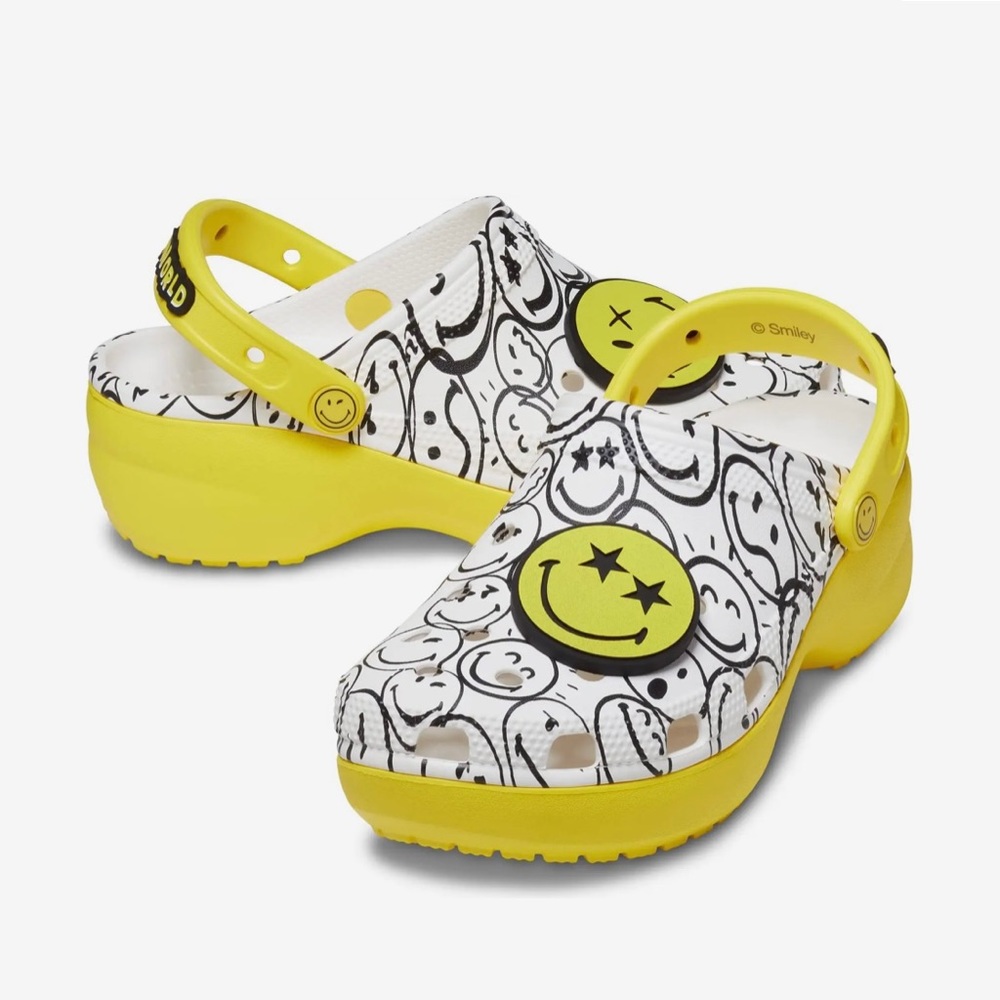 NWT Crocs Smiley World® Classic Platform Clog  SZ - W9